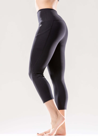 High-Waisted Capri Leggings with Hip Pockets